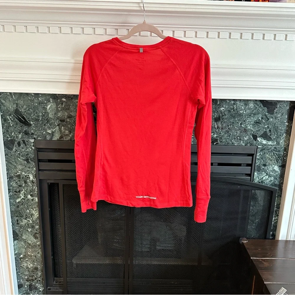 Nike Dri-Fit Long sleeve Tee size small